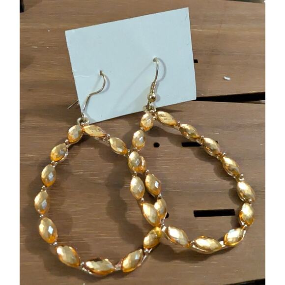 BUNDLE ONLY  Vintage Gold Tone Pierced Earrings 3 inch Tear Drop Dangle Peach - Picture 1 of 2